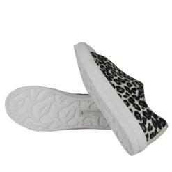 Alexander McQueen Men's Black / Ivory Leather Sneaker 462766 8436 (44 EU / 10.5 US) 25 Alexander McQueen Men's Black / Ivory Leather Sneaker 462766 8436 (44 EU / 10.5 US) -Lux Lair Store 462766 8436 44 12