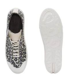 Alexander McQueen Men's Black / Ivory Leather Sneaker 462766 8436 (44 EU / 10.5 US) 18 Alexander McQueen Men's Black / Ivory Leather Sneaker 462766 8436 (44 EU / 10.5 US) -Lux Lair Store 462766 8436 44 5