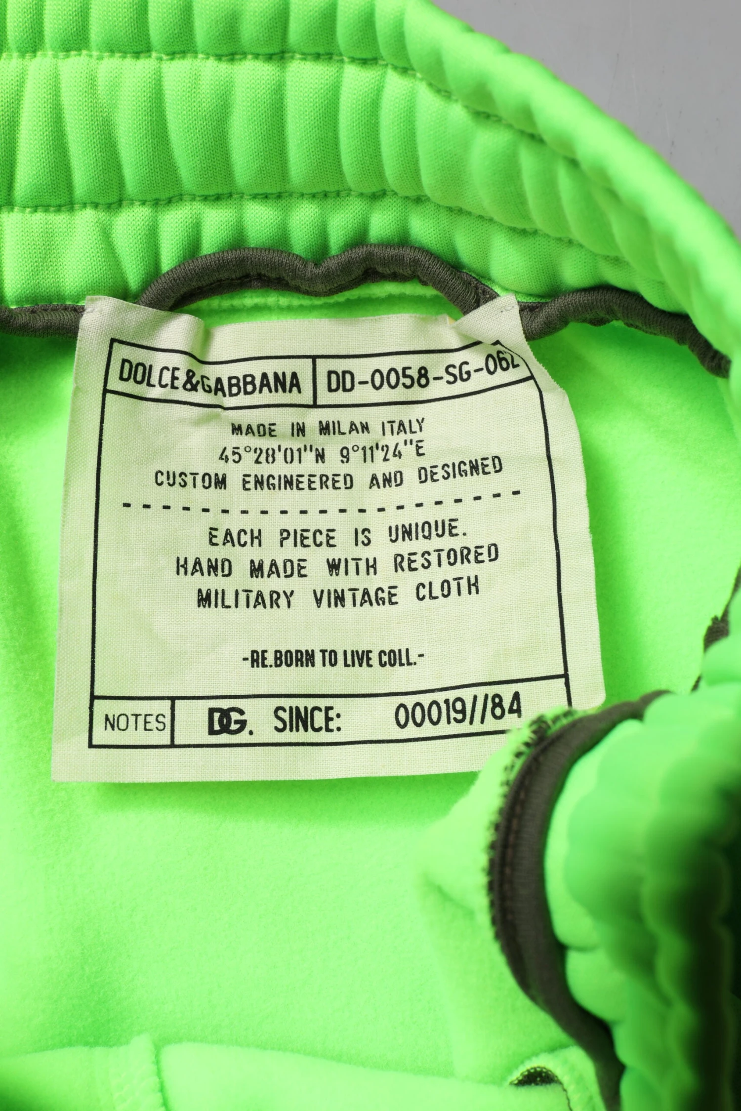 Dolce & Gabbana Green Patchwork Cargo Bermuda Men's Shorts (Pre-Owned) 7 Dolce & Gabbana Green Patchwork Cargo Bermuda Men's Shorts (Pre-Owned) - Image 5