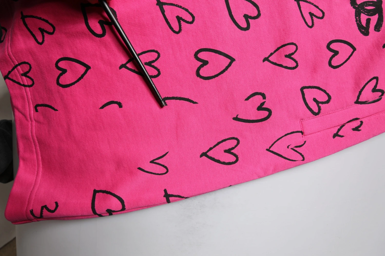 Dolce & Gabbana Pink Cotton Heart Print Bermuda Men's Shorts (Pre-Owned) 7 Dolce & Gabbana Pink Cotton Heart Print Bermuda Men's Shorts (Pre-Owned) - Image 5