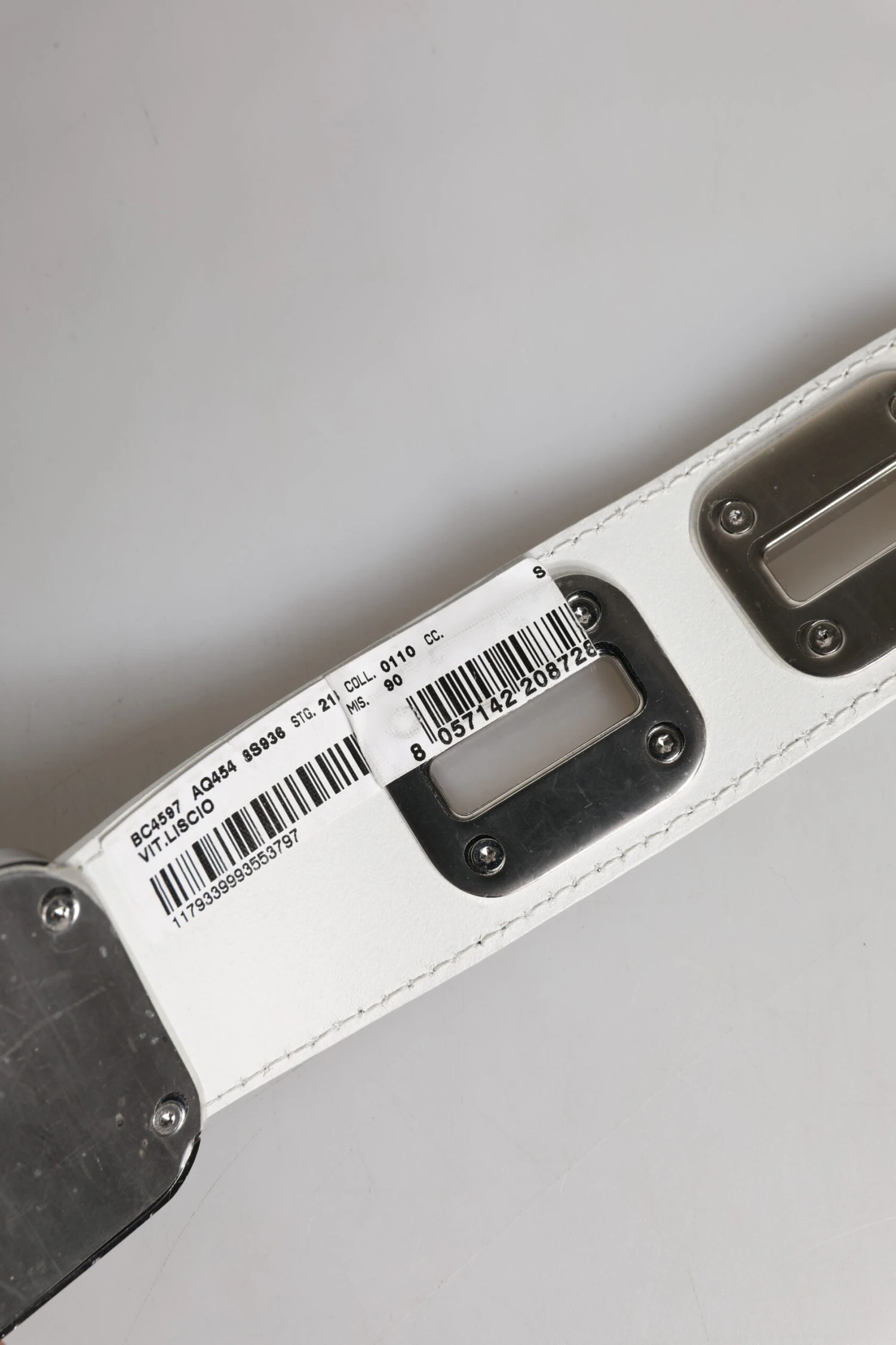 Dolce & Gabbana White Leather Gold Tone Rotating Buckle Women's Belt 6 Dolce & Gabbana White Leather Gold Tone Rotating Buckle Women's Belt - Image 4