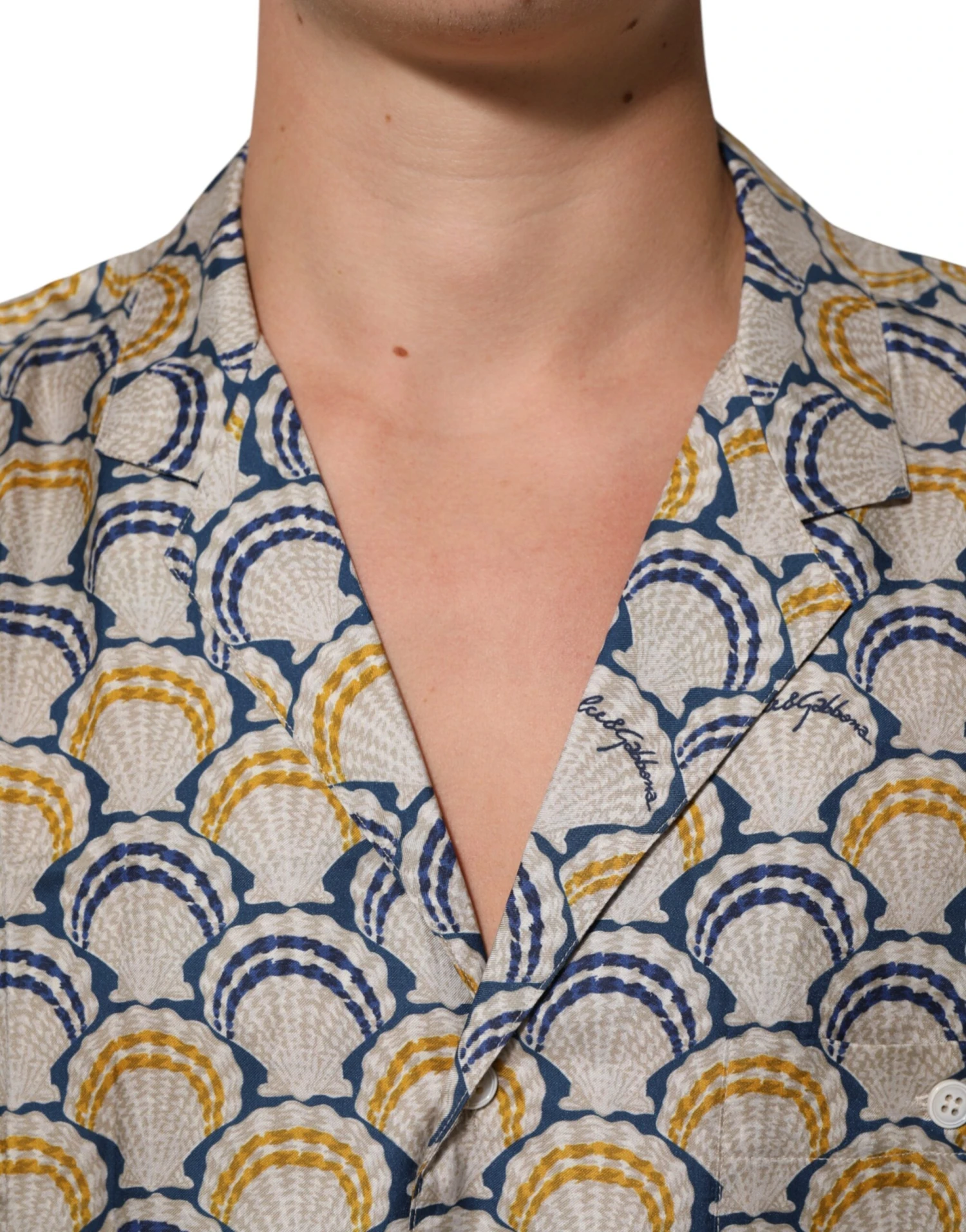 Dolce & Gabbana Cream Cotton Silk Hawaii Scallop Shell Print Men's Shirt 6 Dolce & Gabbana Cream Cotton Silk Hawaii Scallop Shell Print Men's Shirt - Image 4
